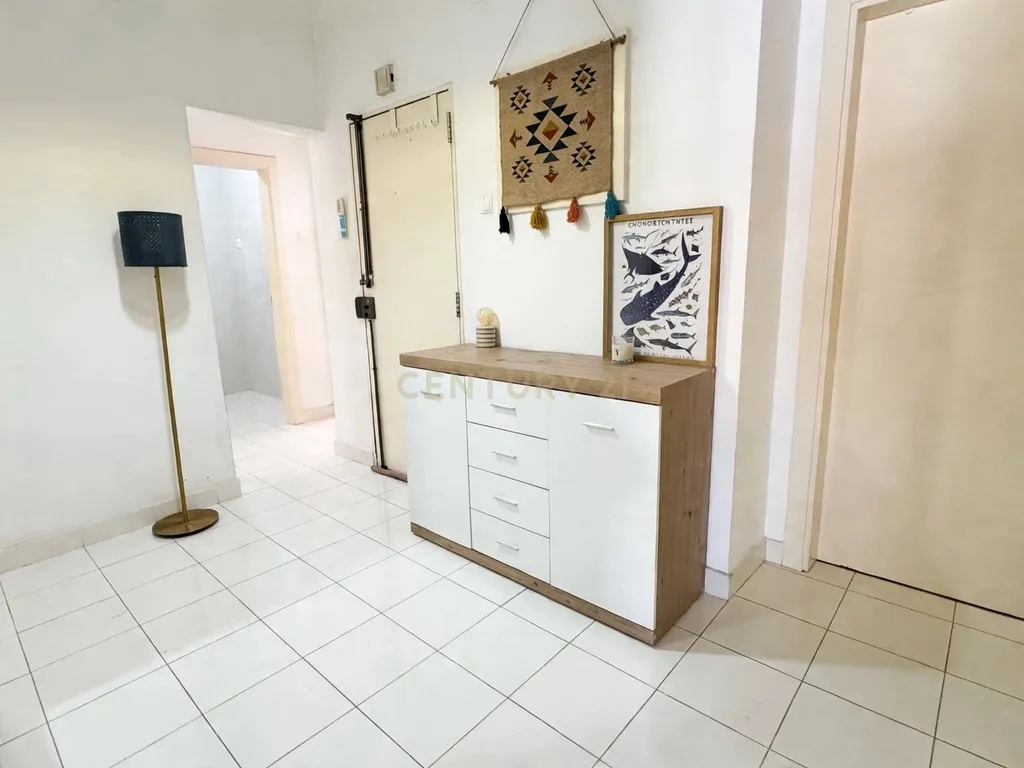 Acolhedor apartamento T3 em Setúbal, zona ideal para viver - Image 9
