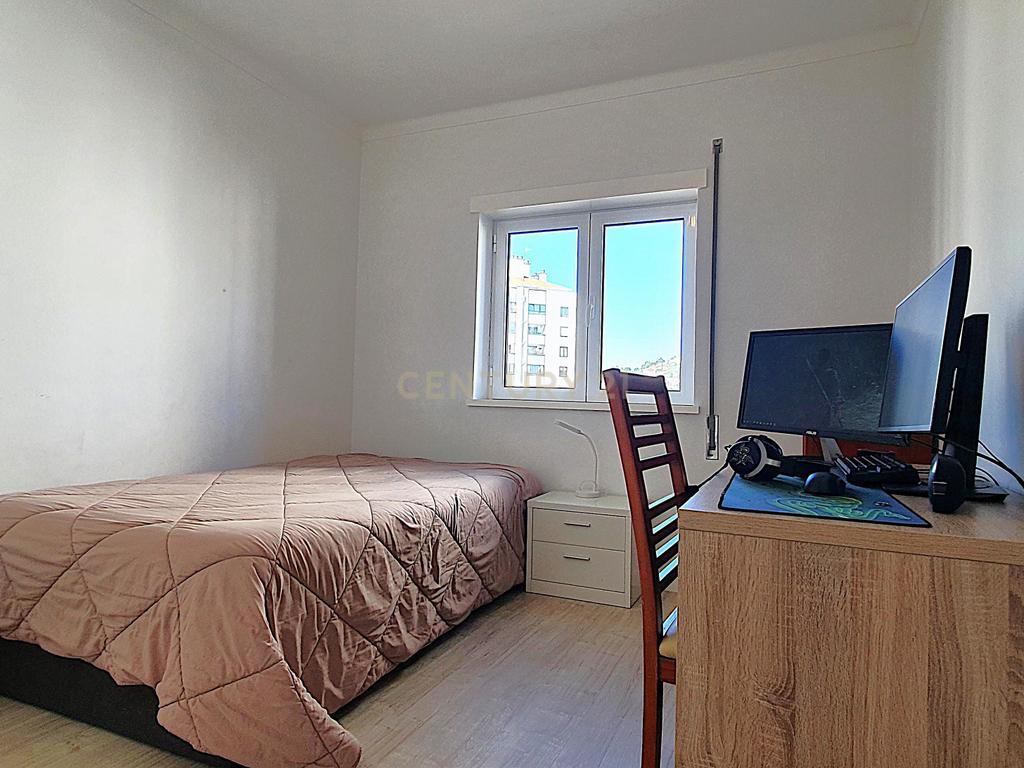 Apartamento T3 I Elevador I Centro Cidade Coimbra - Image 21