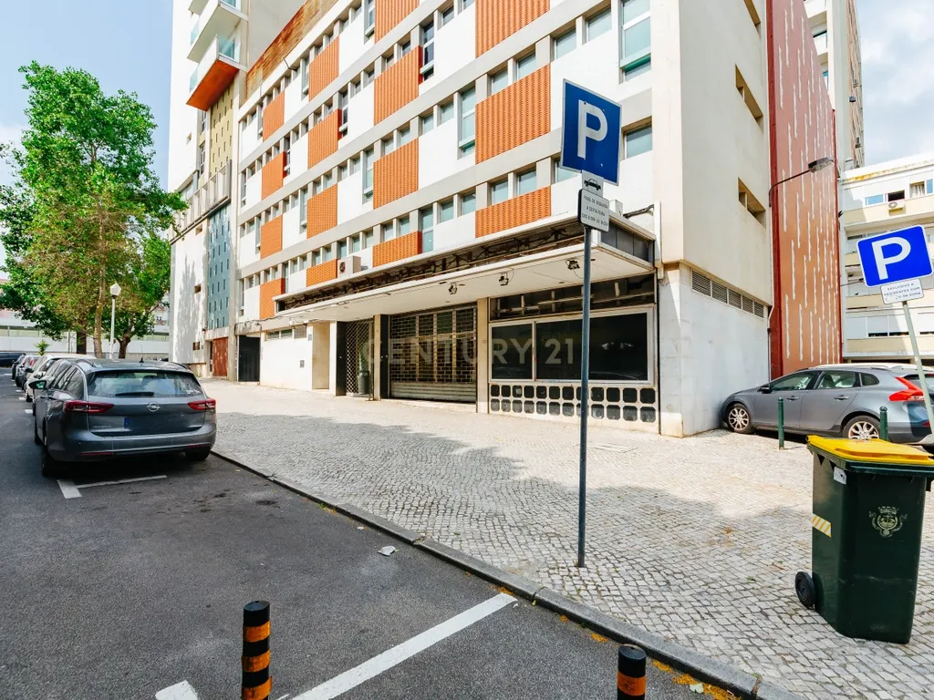 Loja em Localização de Excelência – Alvalade, Lisboa - Image 4