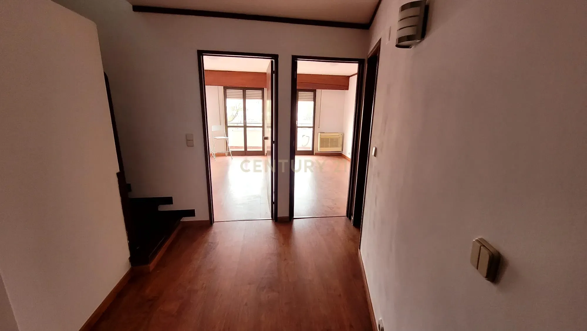 T3 Duplex para Arrendamento no Centro de Telheiras - Image 11