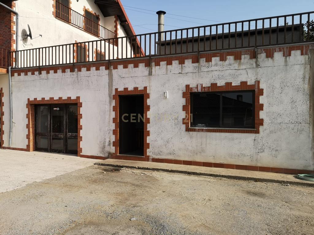 Espaço para restaurante/café para arrendar em Felgueiras - Image 4
