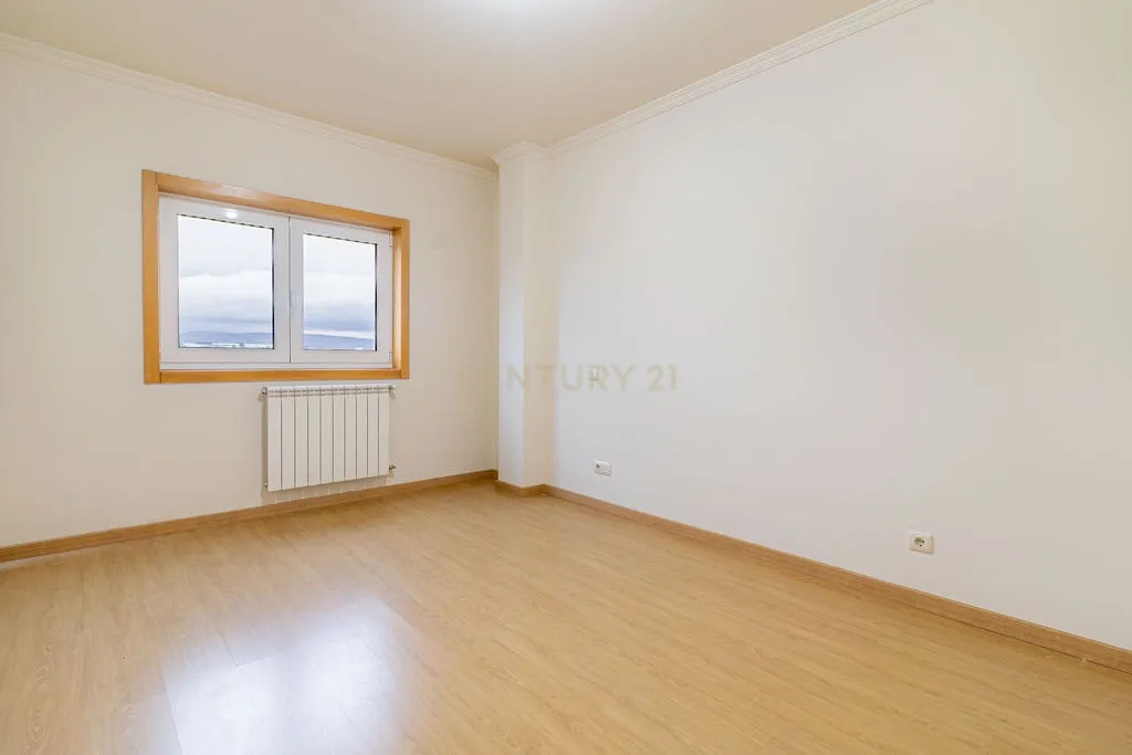 Duplex T3 em Bragança - Image 16