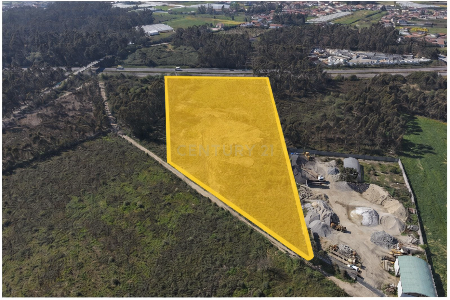 Fotografia 7 de Terreno, com 16 000m², para construção de armazéns, em zona industrial de Laúndos, Póvoa de Varzim
