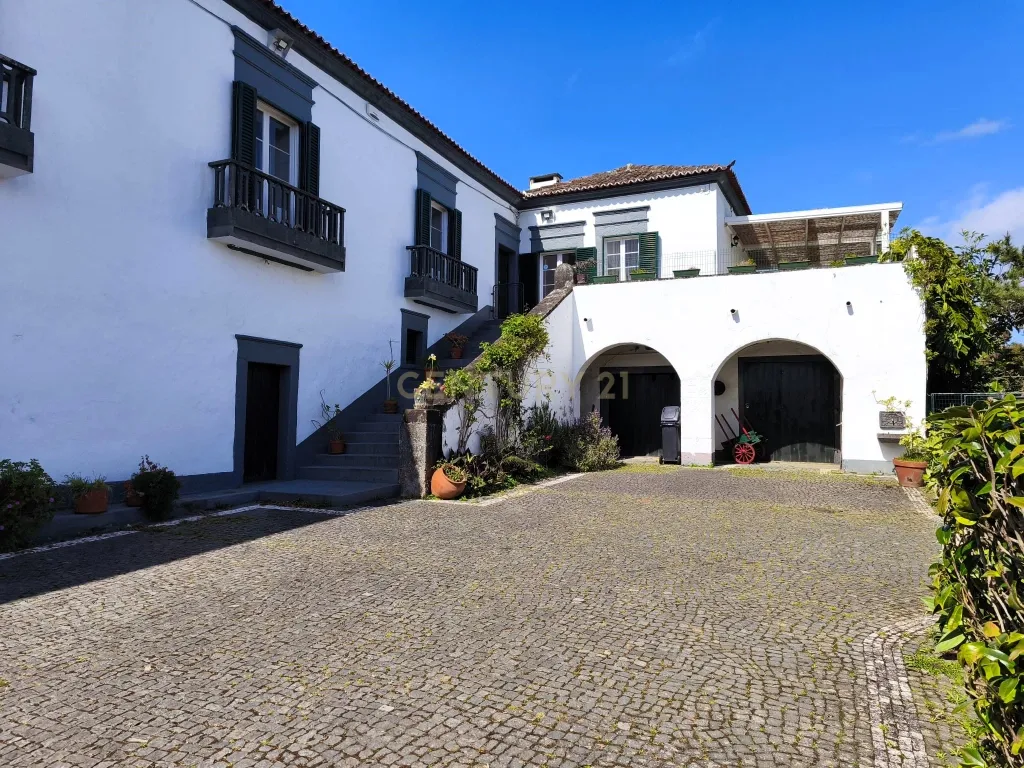 Solar Nobre do Século XVII com Potencial de Desenvolvimento – Livramento, Ponta Delgada, Açores - Image 40