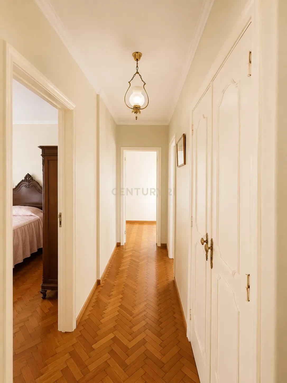 Fotografia 3 de Apartamento T2 para Recuperação em Camarate, Loures