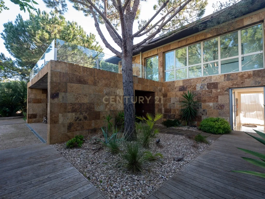 Moradia Exclusiva em Primeira Linha de Mar com Piscina Infinita / Tróia-Carvalhal - Image 3