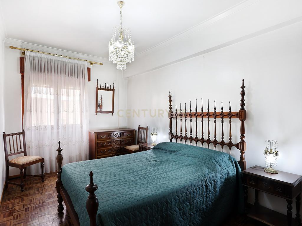 Apartamento T3 em Odivelas com elevador, a 100 mts do Metro. - Image 18