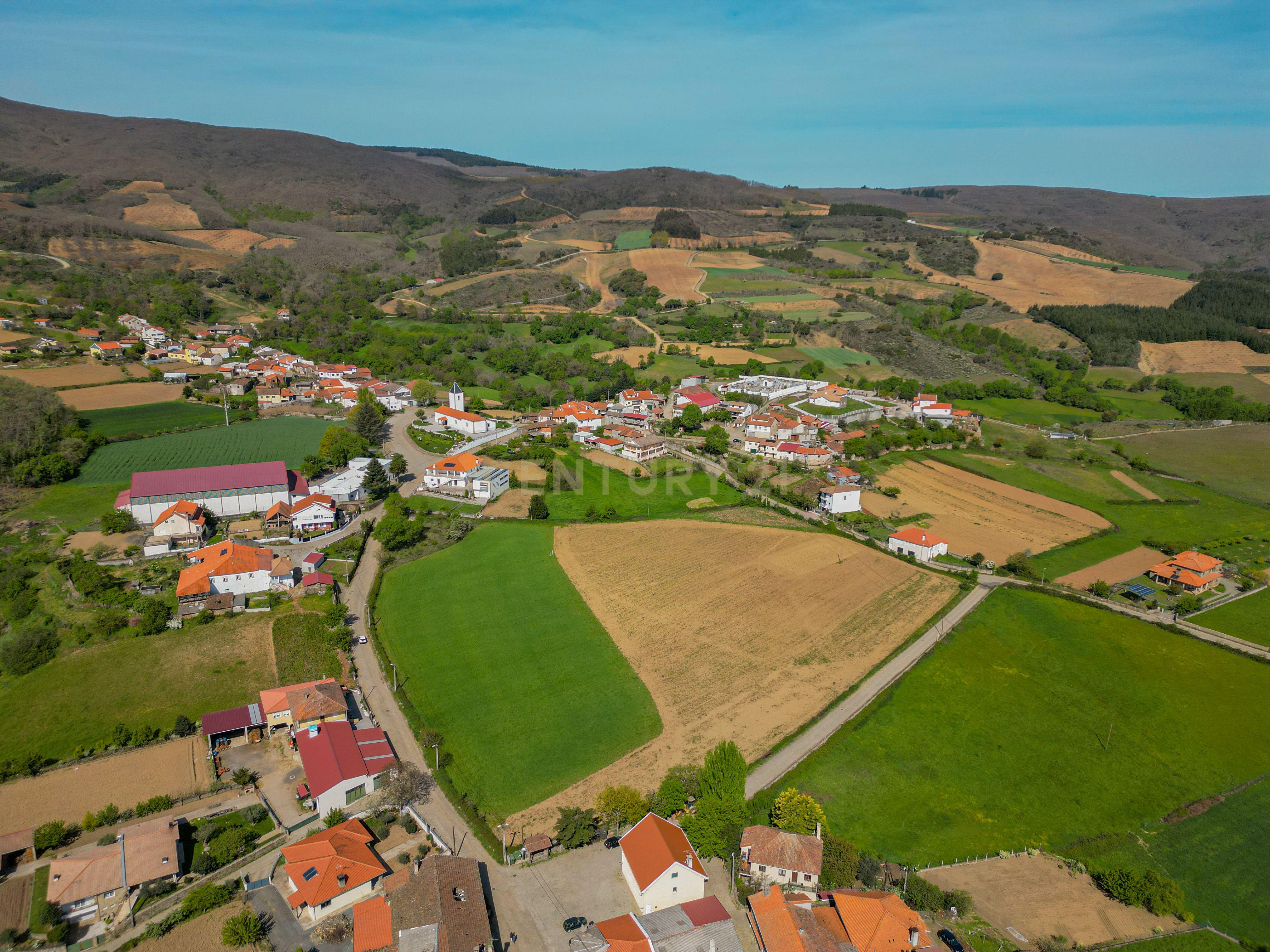 Fotografia 12 de Terreno Urbano em Rebordãos, Bragança