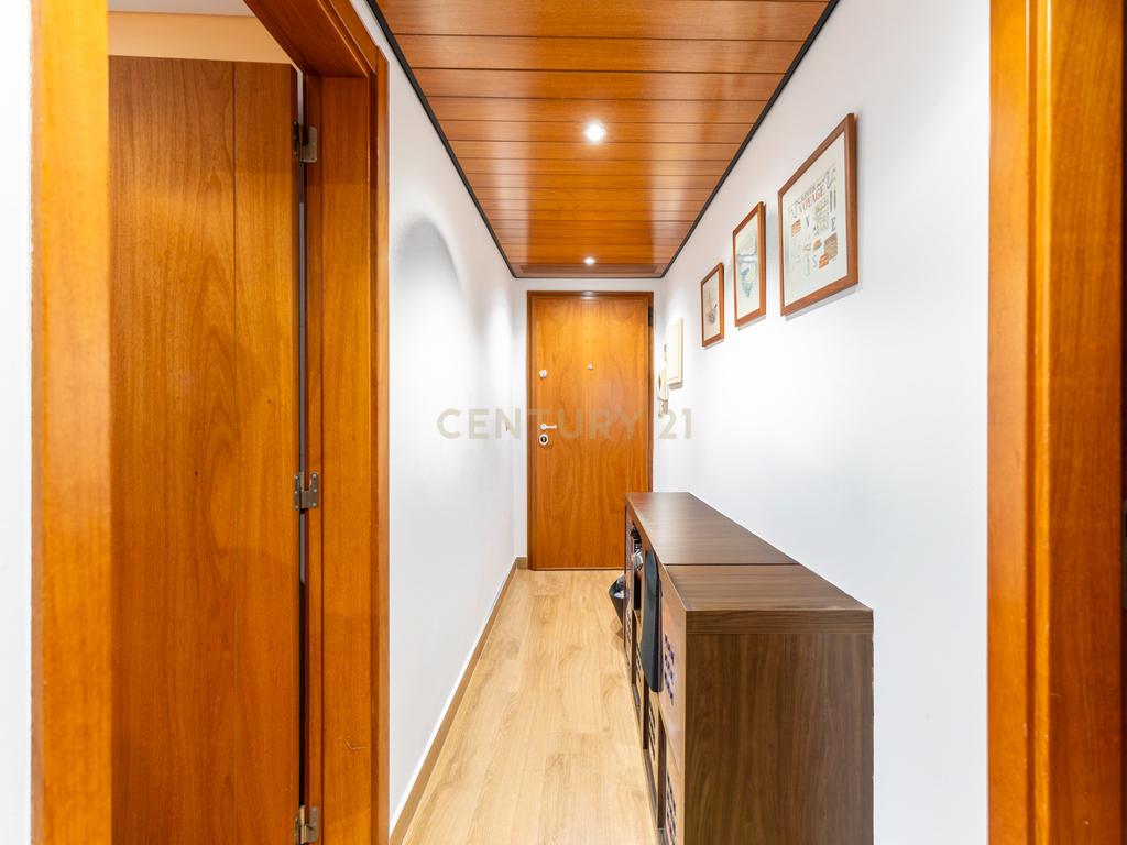 Apartamento T3 com 2 Terraços Gigantes e Vista Rio – A 10 min de Lisboa - Image 35
