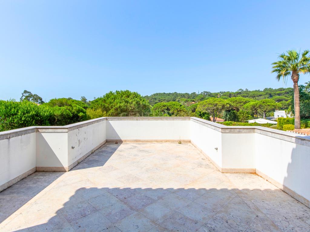 Moradia T7 com Piscina em Alcabideche- Cascais - Image 21