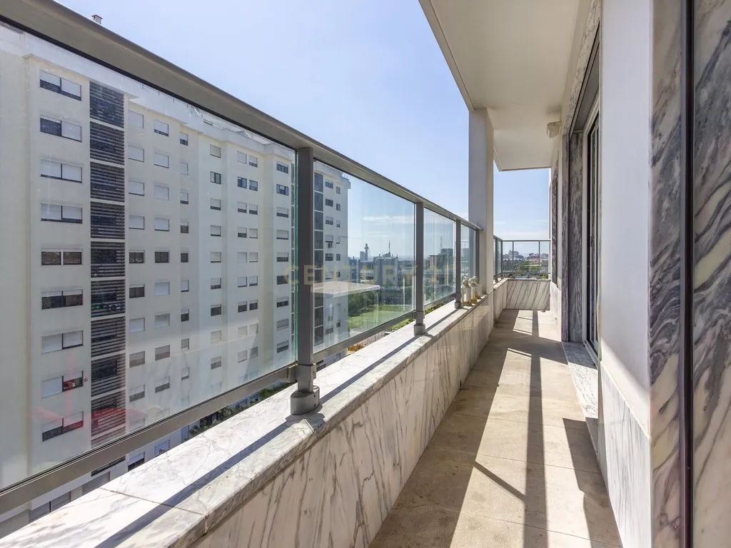 Apartamento T2 moderno com lugar de garagem, Quinta do Património (Sacavém) - Image 5