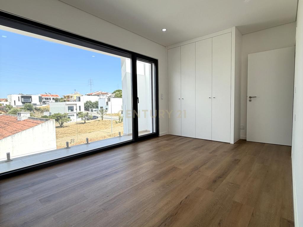 Moradia Nova T3 c/piscina - Foros de Amora - Image 18