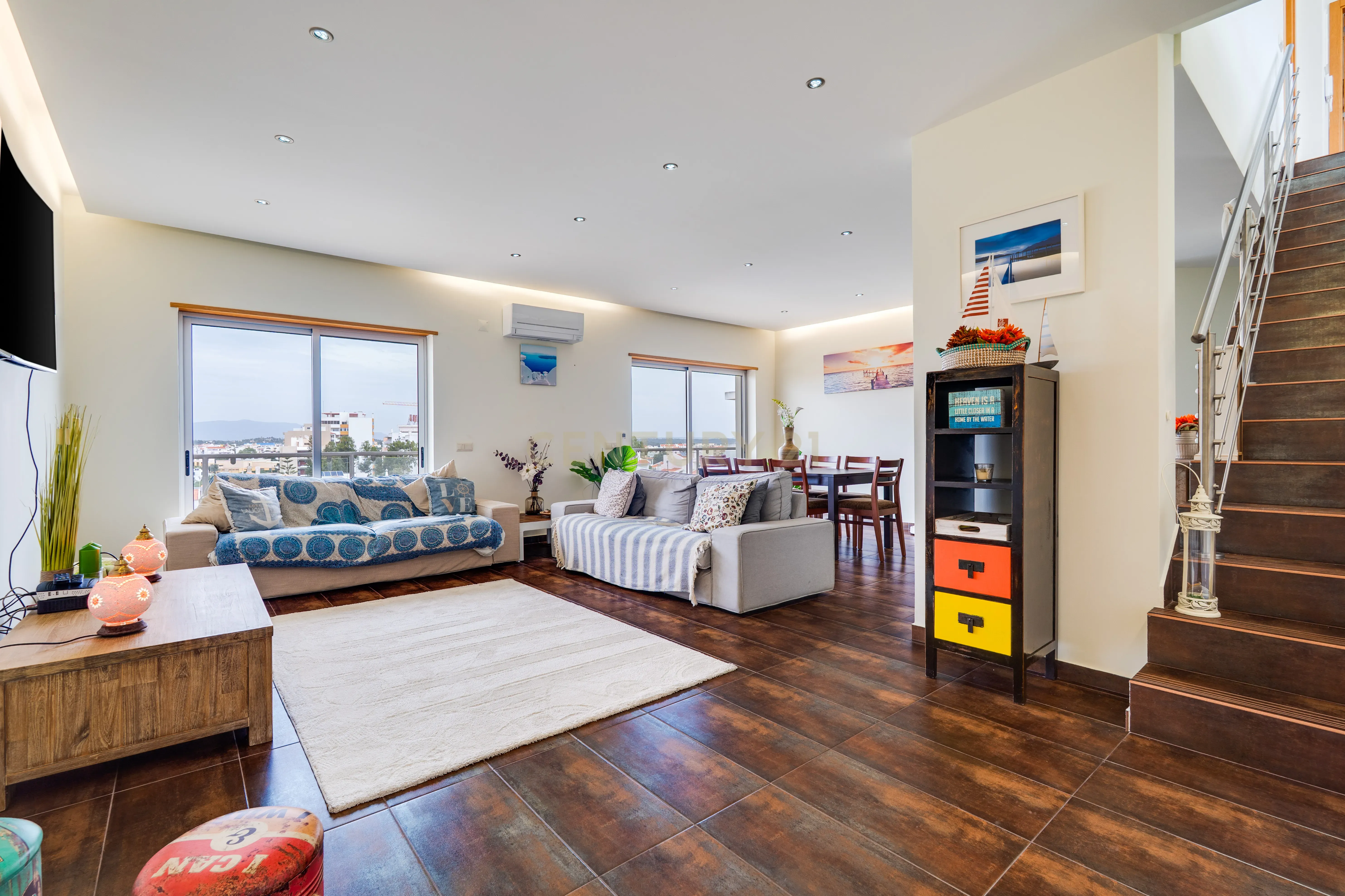 Fotografia 9 de Exclusivo Duplex T4 com terraço de 144m2, Box e estacionamento privativo  (Portimão)