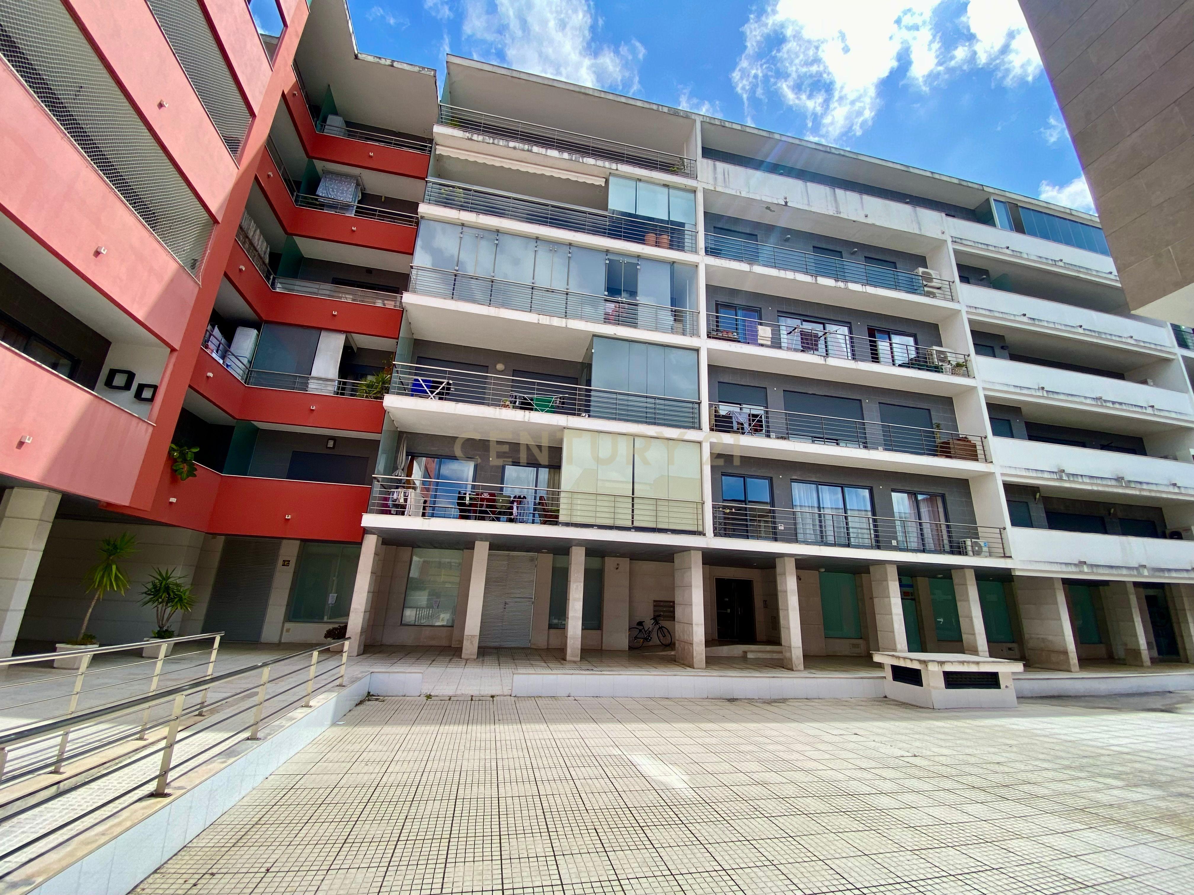 Apartamento T2 para Arrendamento em Caldas da Rainha - Image 3