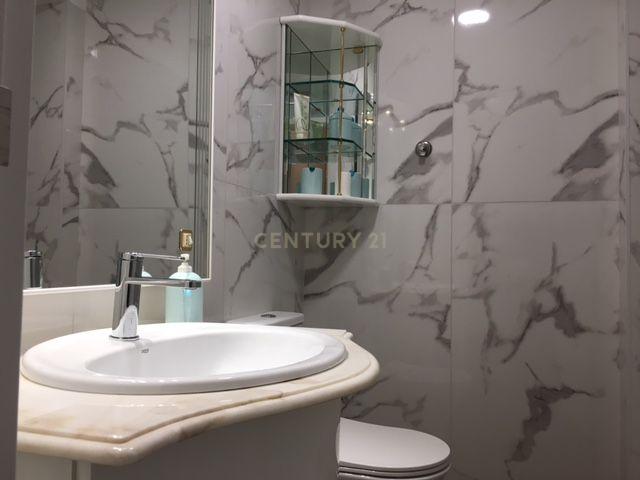 Apartamento T1 mobilado, para arrendar em Costa de Caparica, Almada - Image 8