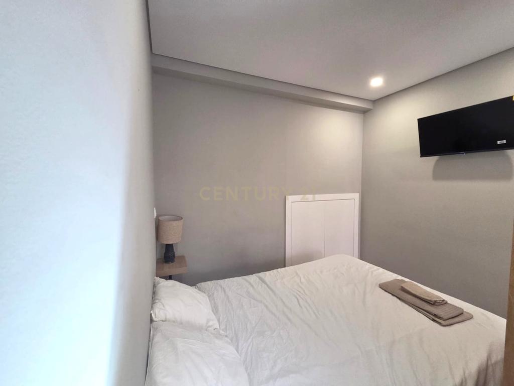 Apartamento T1 – Localização Premium junto ao Metro e El Corte Inglés - Image 7