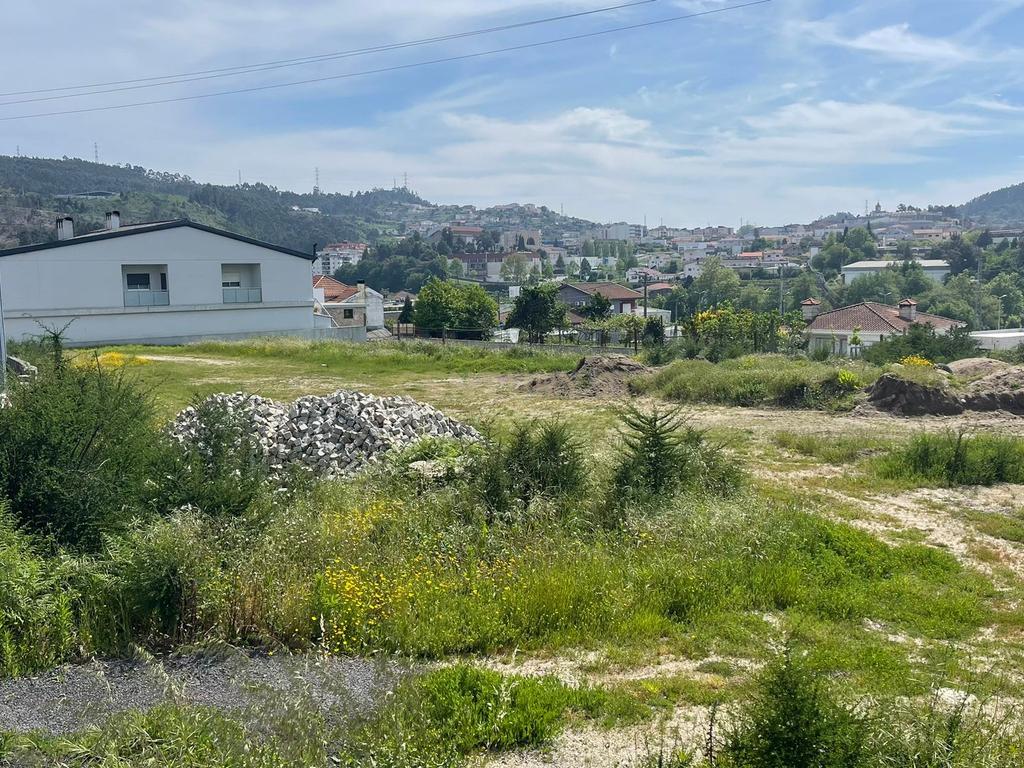 Lote de Terreno Urbano em Rebordosa – Paredes - Image 11