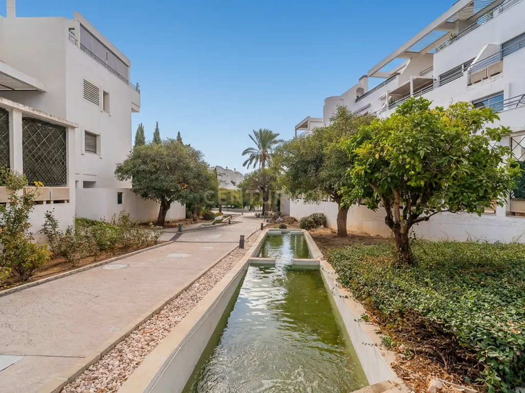 🌅 Charmosa Penthouse com Grande Solário Privativo em La Cala de Mijas - Image 27