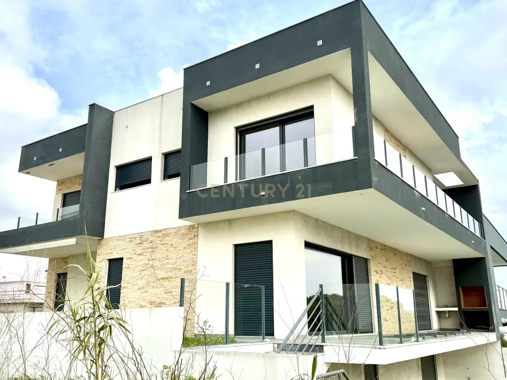 Oportunidade: Moradia T5 com jardim e piscina, na Sobreda, Almada. Em Venda! - Image 31