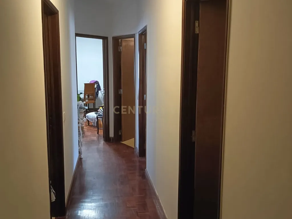 Apartamento T2 à Rendar - Vista Mar na Parede - Image 11