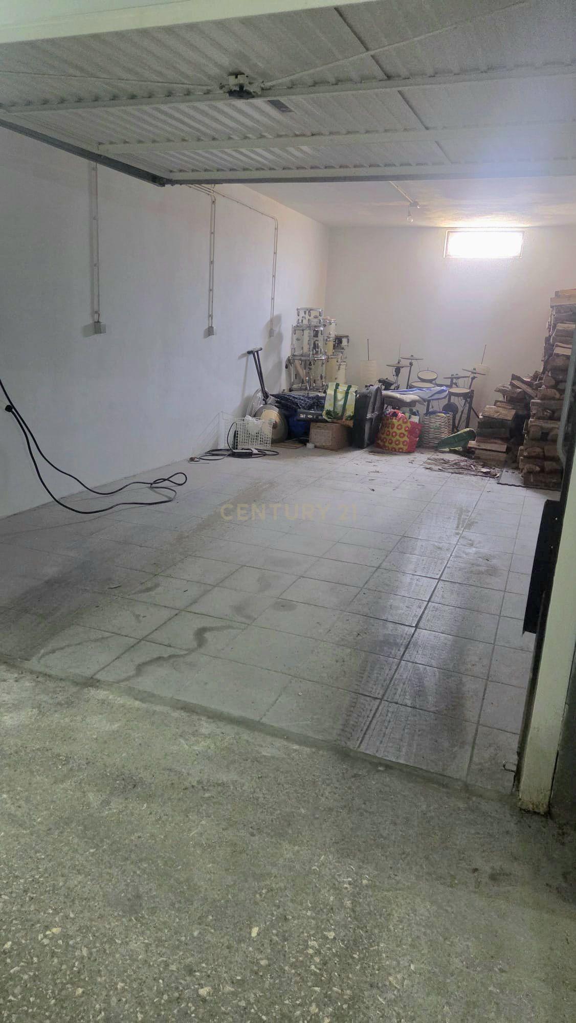 Fotografia 11 de 🏡 T2 com Suíte, Varandas e Garagem com Carregamento para Veículo Elétrico