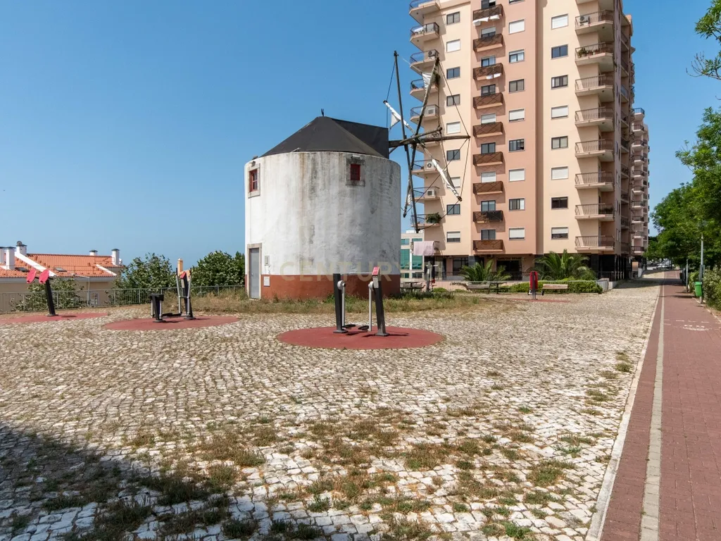 Loja em Alfragide - Quinta Grande - Excelente Oportunidade de Investimento - Image 16