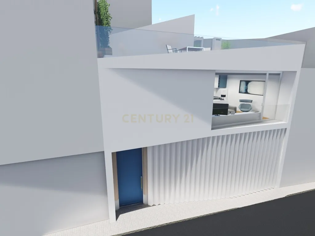 Imóvel com construção existente e projeto aprovado para nova moradia no centro de Portimão. - Image 4