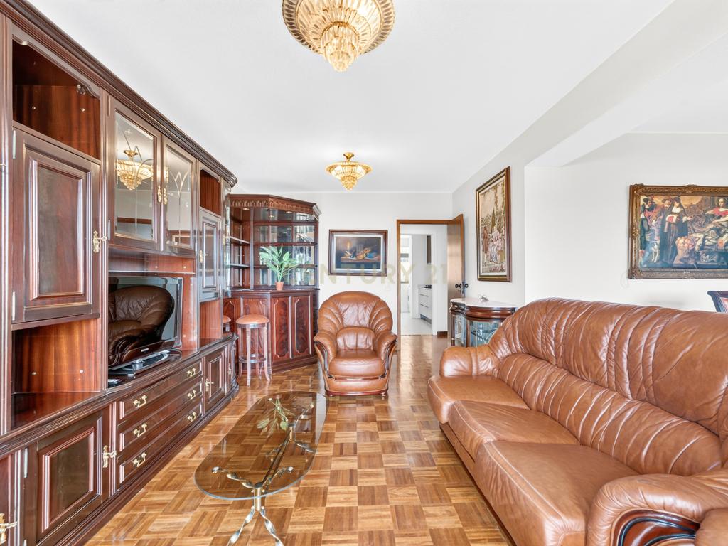 Apartamento T3 para Arrendamento no Funchal - Image 4