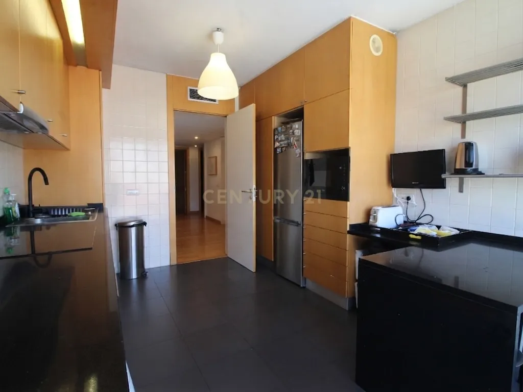 T4 Exclusivo, Luminoso e de Excelência no Alcântara Rio - Image 8