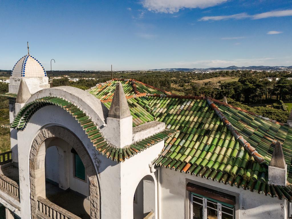 Palacete com 5 Quartos no Coração de Sintra - Image 9
