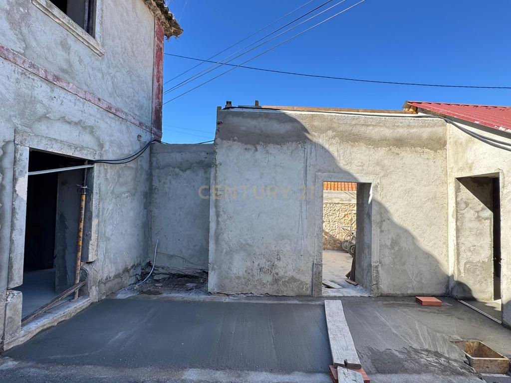Uma casa com alma, onde a história ganha uma nova vida. - Image 35