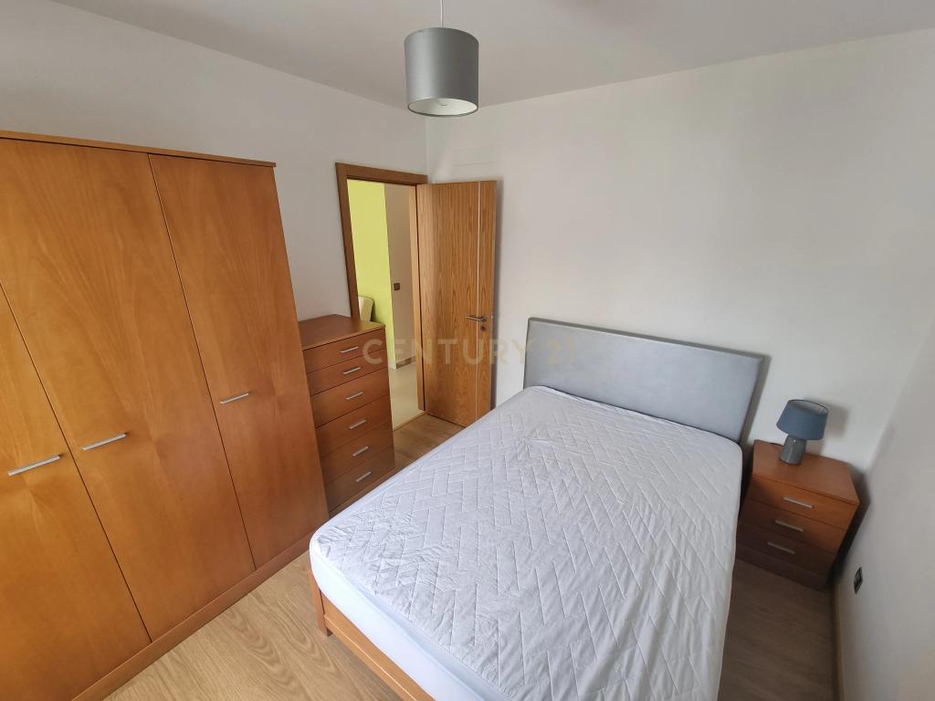 Apartamento - T2 - Arrendamento - Image 6