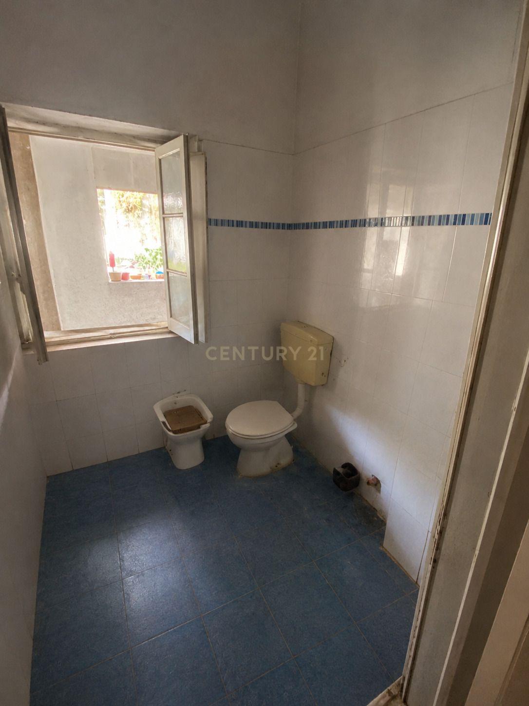 Fotografia 7 de Prédio em Propriedade Total com Elevado Potencial de Valorização | Setúbal