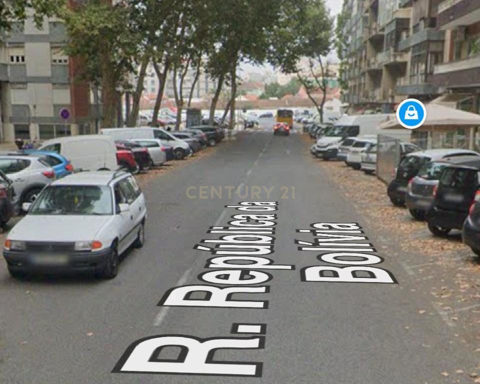 Benfica, Espaço Comercial com 50+120m2 de cave - Image 5