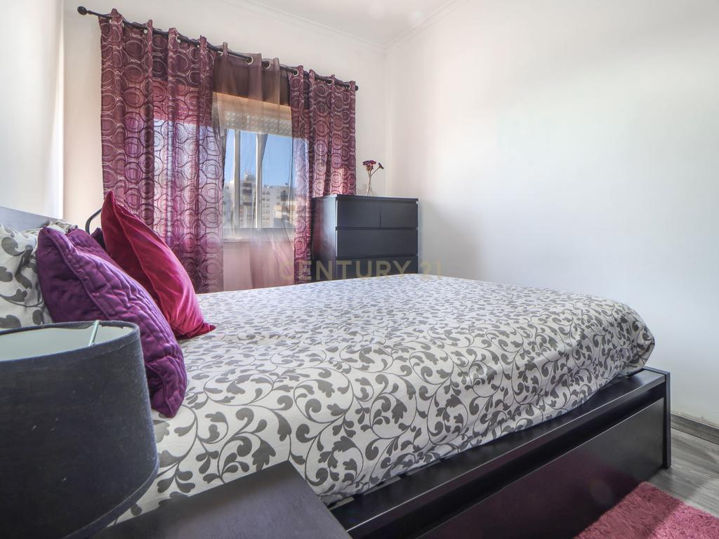Apartamento T2 em zona central inserido em prédio com 2 elevadores | Praceta da Meia Laranja, Setúbal - Image 22