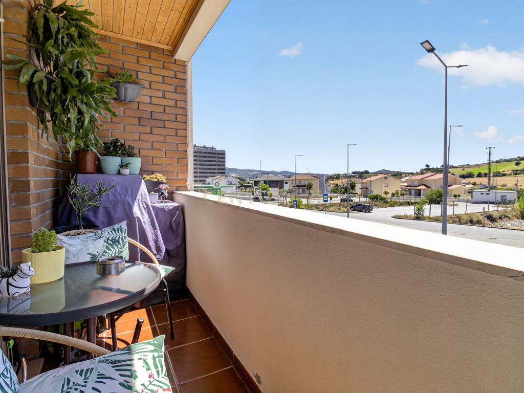 Apartamento T3 em Bragança com Vista Panorâmica - Image 7