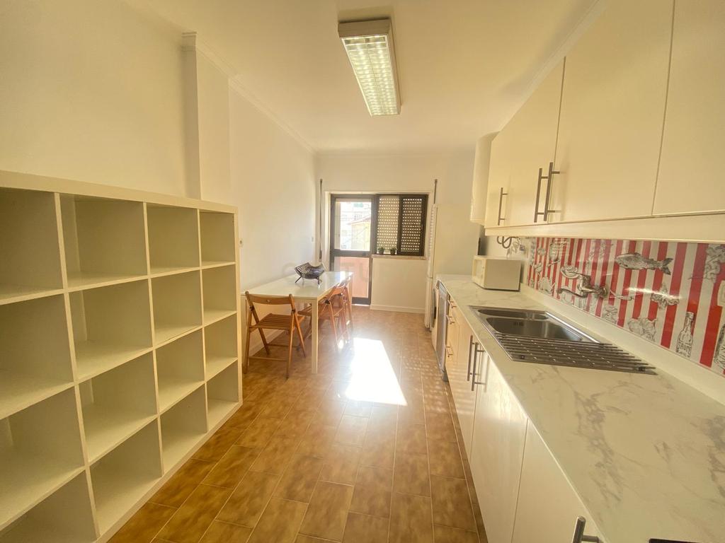 Apartamento T0 (88 m²) com terraço – Próximo de Cascais - Image 9