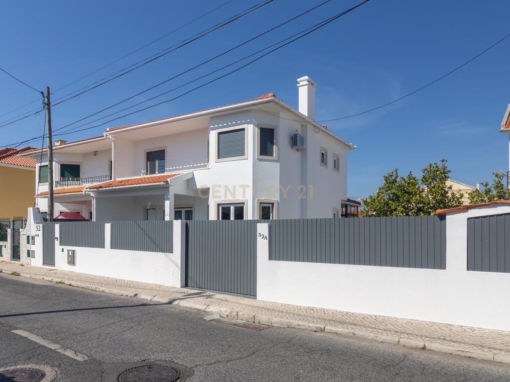 Moradia T5 - Charneca da Caparica - Image 56