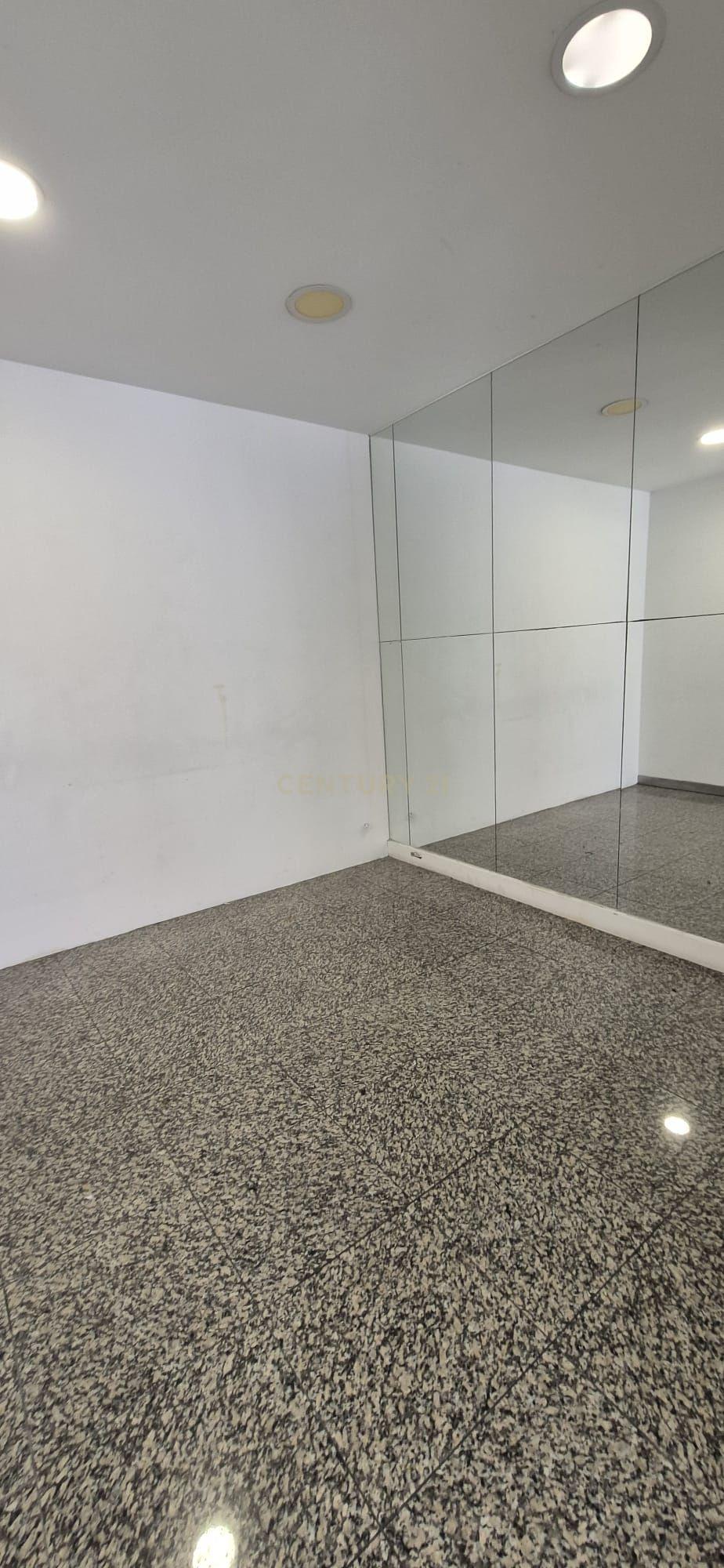 Fotografia 11 de Loja Premium para Arrendamento no Coração do Campo Pequeno, Lisboa
