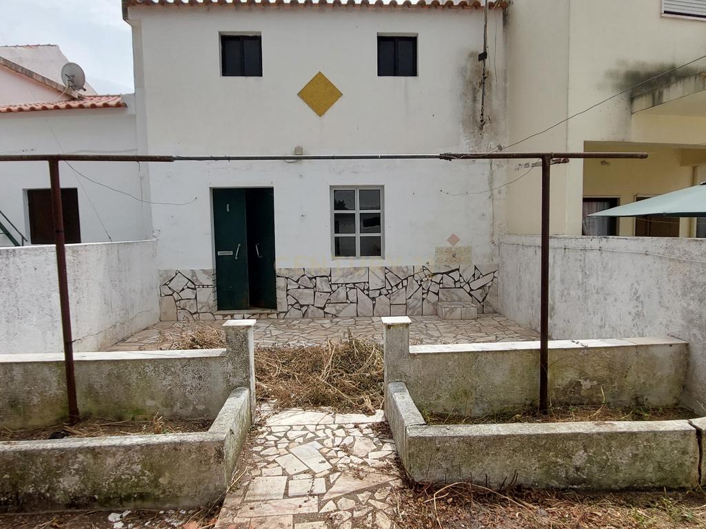 Moradia T3 com Pátio em Portalegre - Oportunidade Única! - Image 11