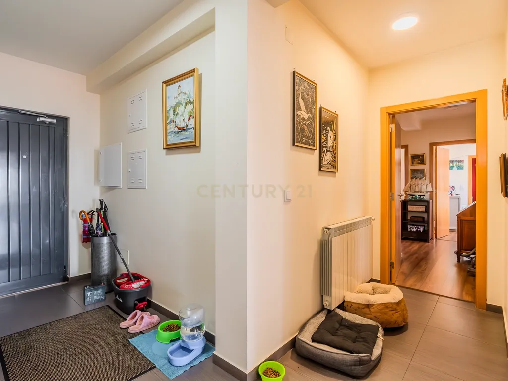 Moderna moradia geminada com vista mar - Ericeira - Image 9