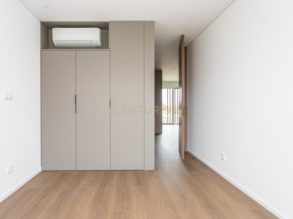 Mais que uma casa é um refugio de conforto e elegância ! - Image 35