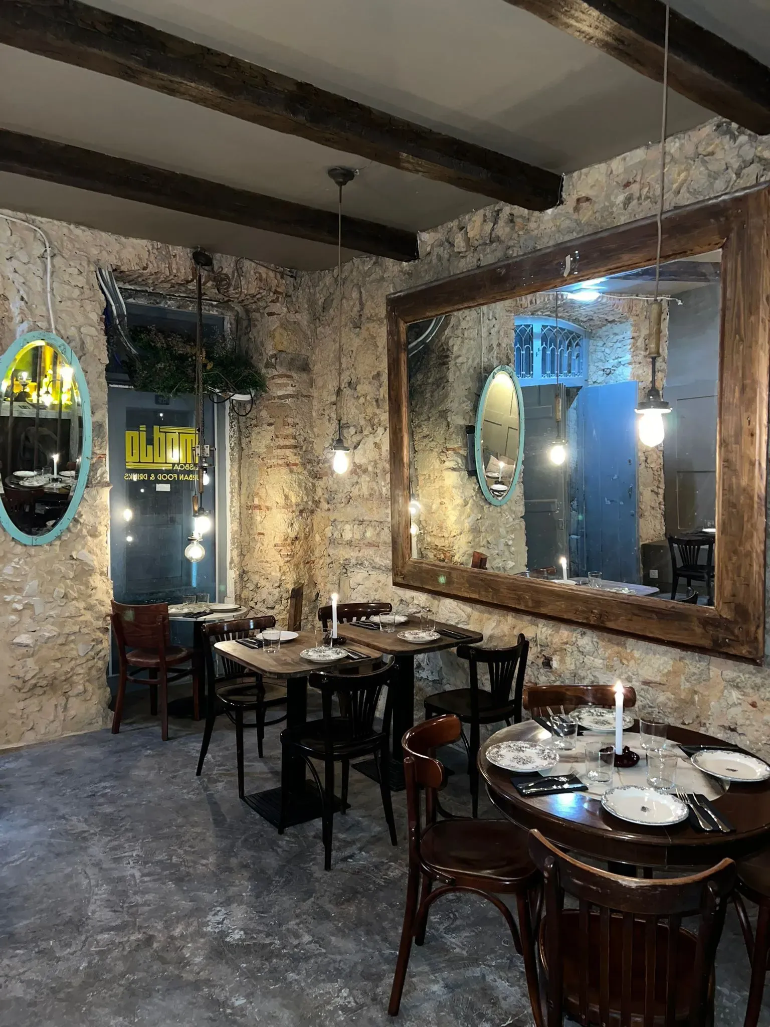Fotografia 3 de Oportunidade de Trespasse | Restaurante em Zona de Referência