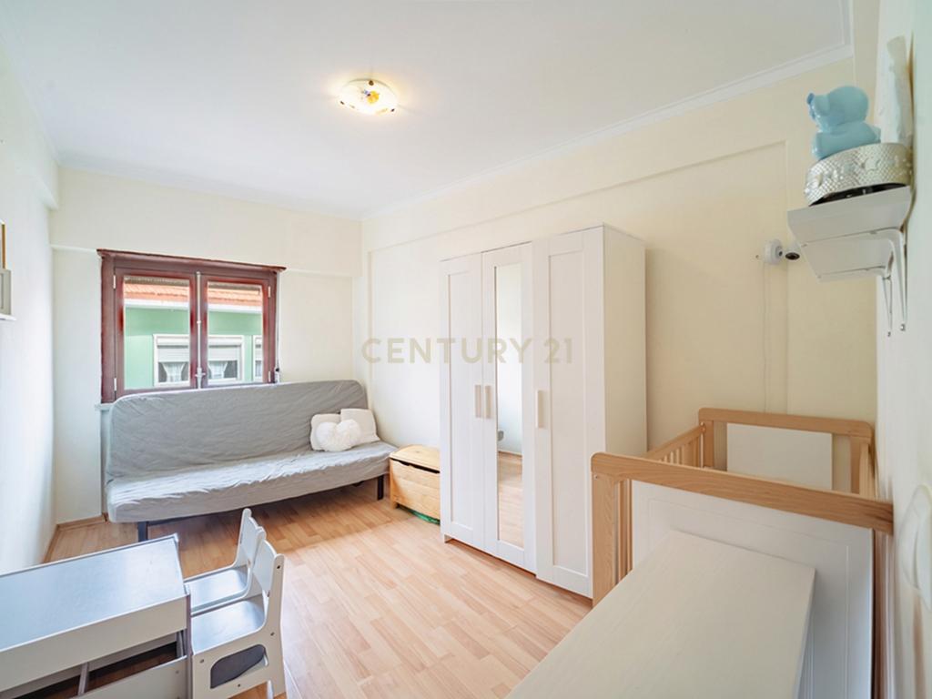 Apartamento T2 em Cacilhas – Excelente Localização - Image 14