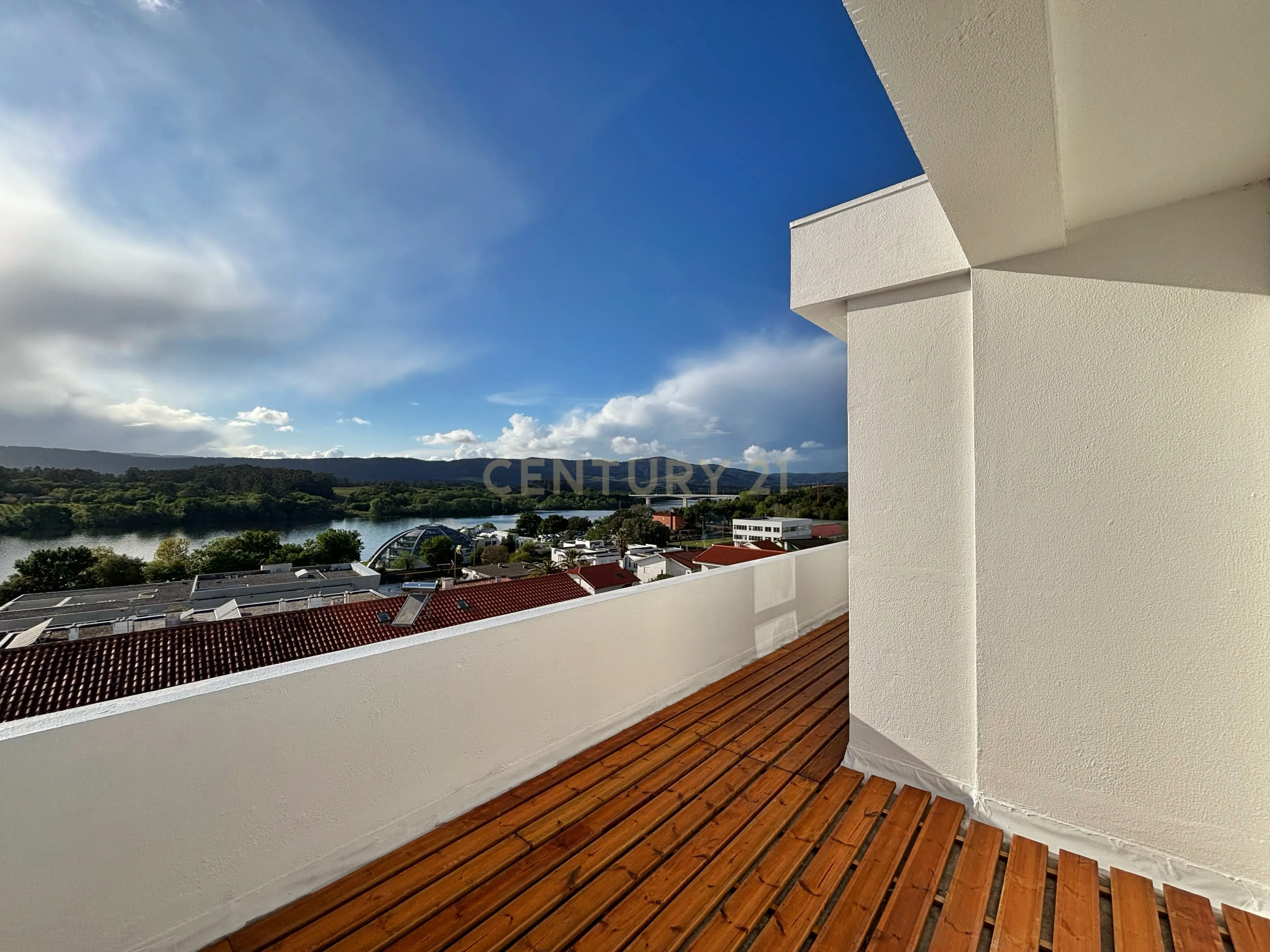 Penthouse T3 com amplo terraço vista Rio e Serra - Vila Nova de Cerveira - Image 21