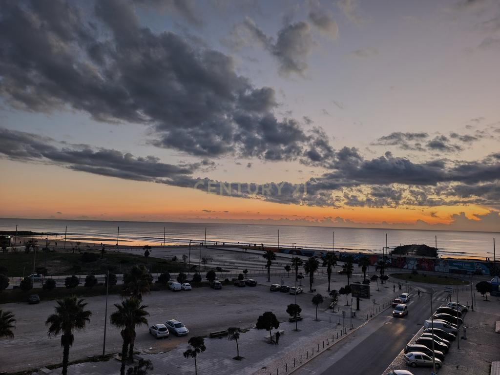 Apartamento T1  Renovado com Vista Panorâmica Costa da Caparica - Almada - Image 20
