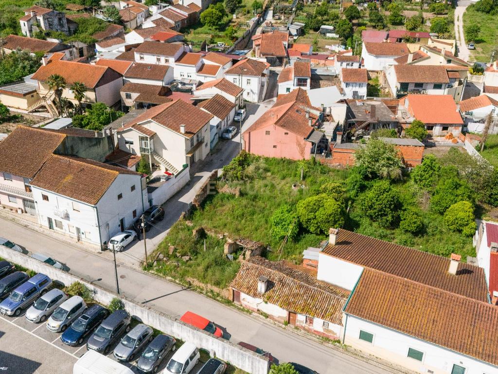 Moradia e terreno para construção – S. Martinho do Bispo – Coimbra - Image 4