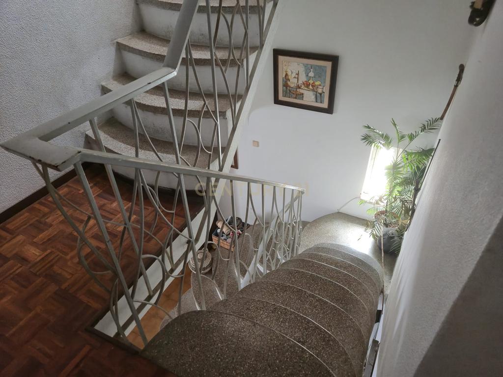 Excelente Moradia T5+2 Samora Correia - Image 10