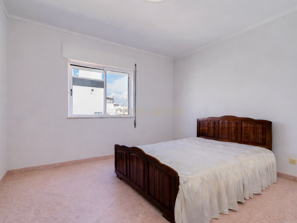 Apartamento T3 a 300m da Praia em Quarteira - Image 10