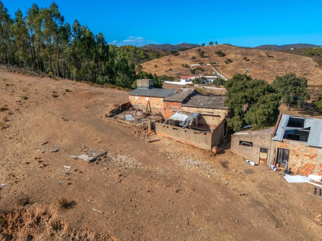 Ruína com Terreno ideal para Habitar ou Investir | São Brás de Alportel - Image 28
